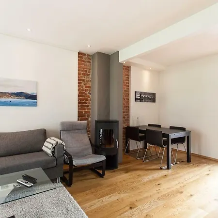 High End 2br In Good Location! Apartment *