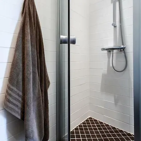 Apartment High End 2br In Good Location!